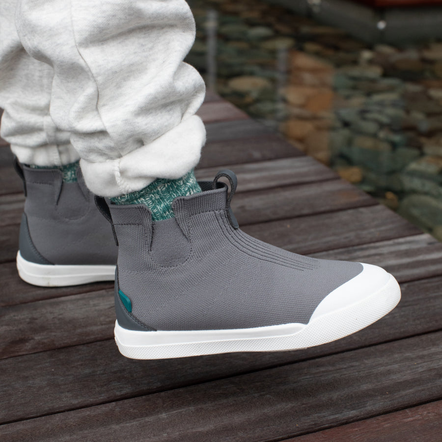 Kids' Vessi Weekend Originals Chelsea Boots Grey | 412ZGKYRN