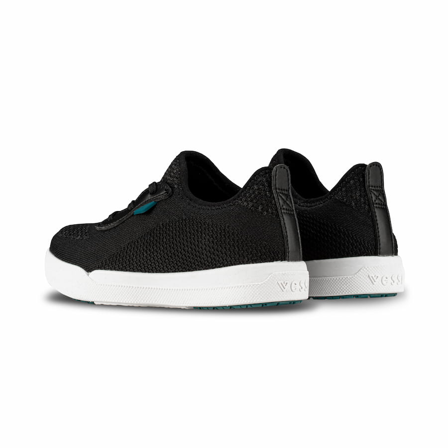 Kids' Vessi Weekend Originals Sneaker Black | 685NGJCKL