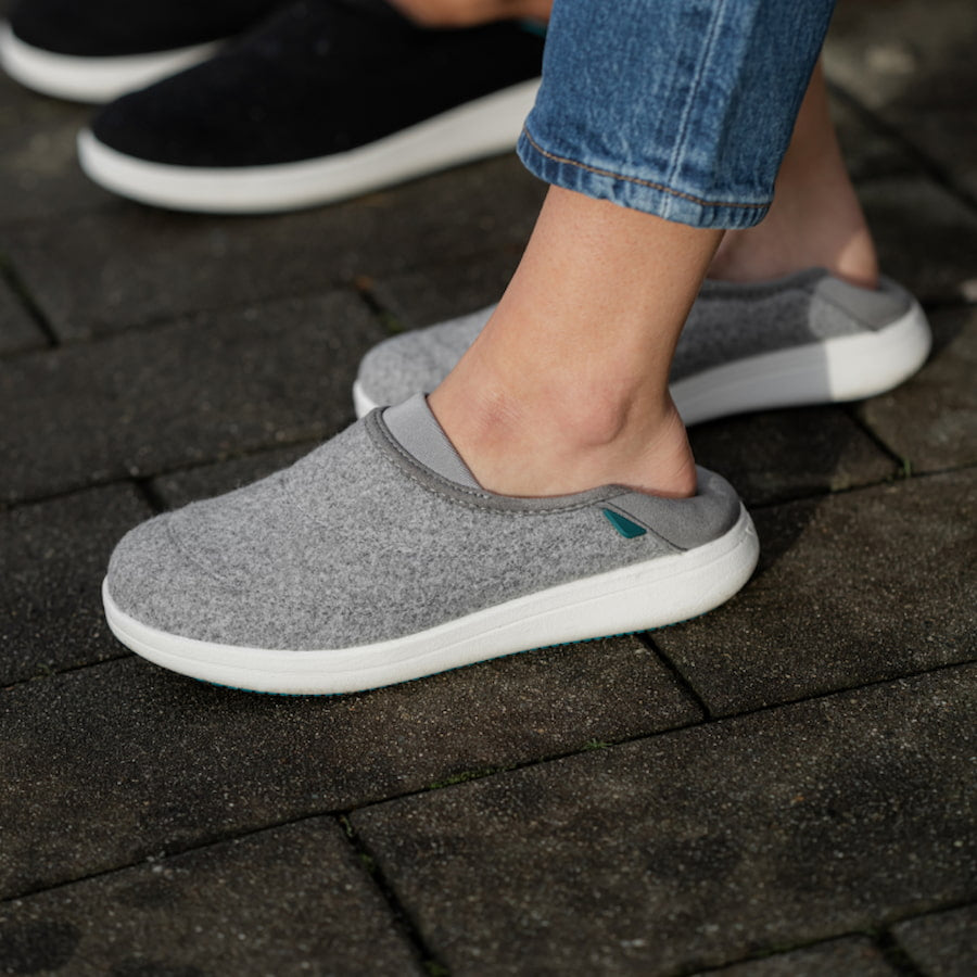 Men's Vessi Sunday Originals Slippers Grey | 930AWLGKM