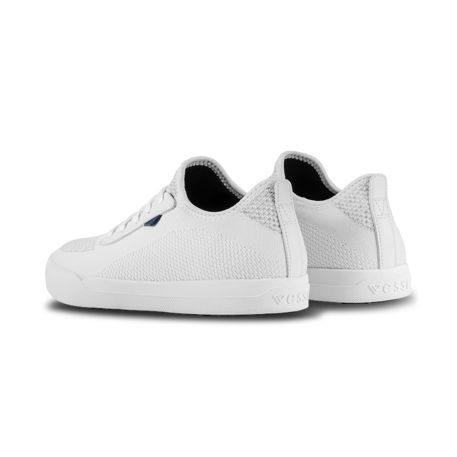 Men's Vessi Weekend Originals Sneaker White | 126DMRSEG